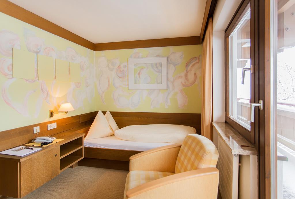 Hotel & Art Kristiana سالباخ هينترغليم المظهر الخارجي الصورة
